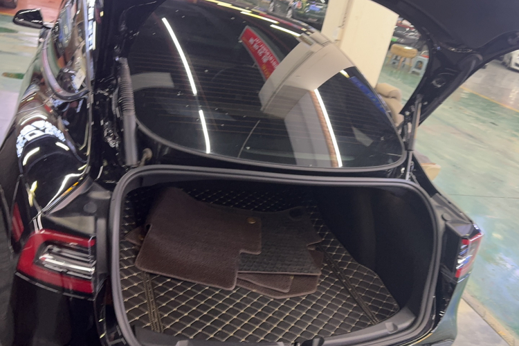 特斯拉 Model 3 2022款 后轮驱动版局部细节23