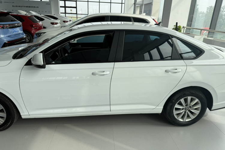 大众 朗逸 2023款 1.5L 自动得逸版车身外观6008