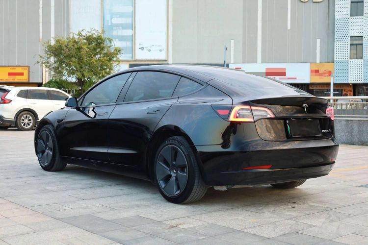 特斯拉 Model 3 2022款 后轮驱动版车身外观6003