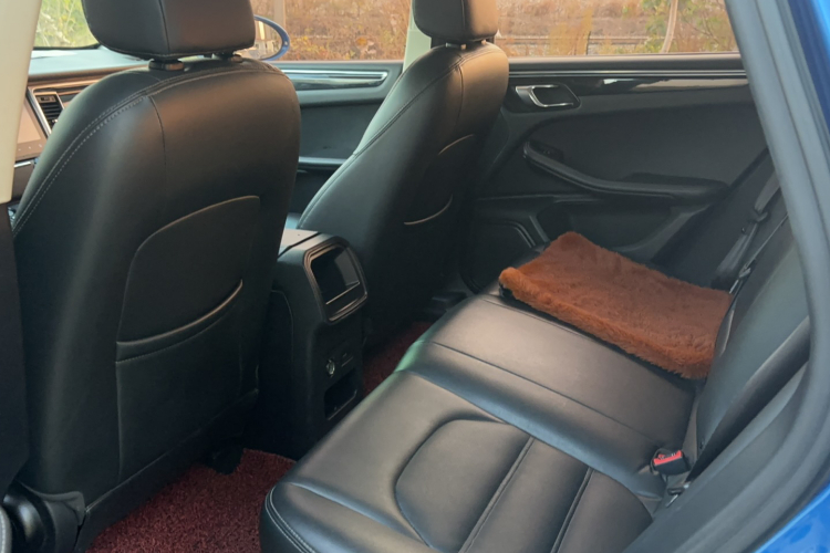 众泰SR9 2017款 2.0T 自动极致之路版中控内饰7004