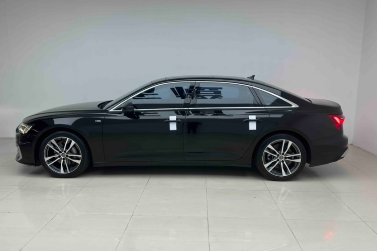 奥迪A6L 2021款 40 TFSI 豪华动感型车身外观6002