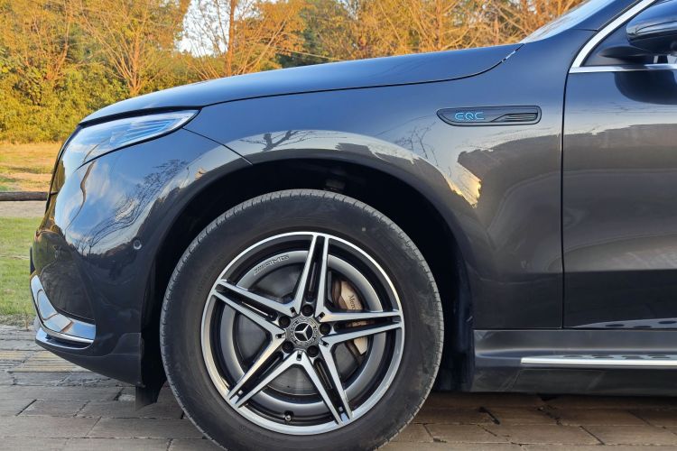 奔驰EQC 2022款 改款 EQC 400 4MATIC车身外观6005