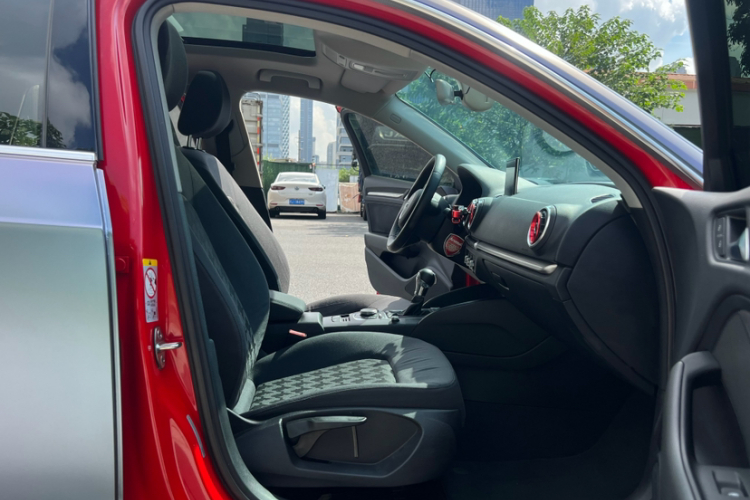 奥迪A3 2016款 Sportback 35 TFSI 领英型局部细节41