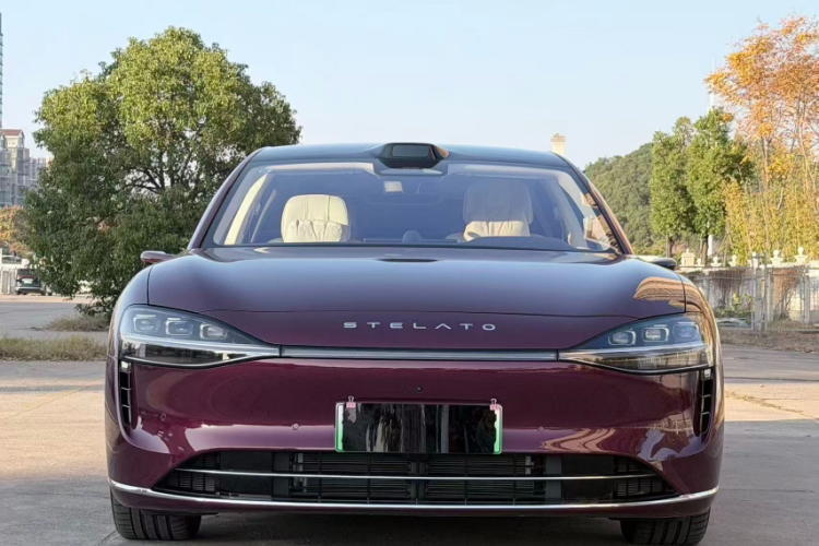 鸿蒙智行 享界S9 2025款 增程 Ultra车身外观6001