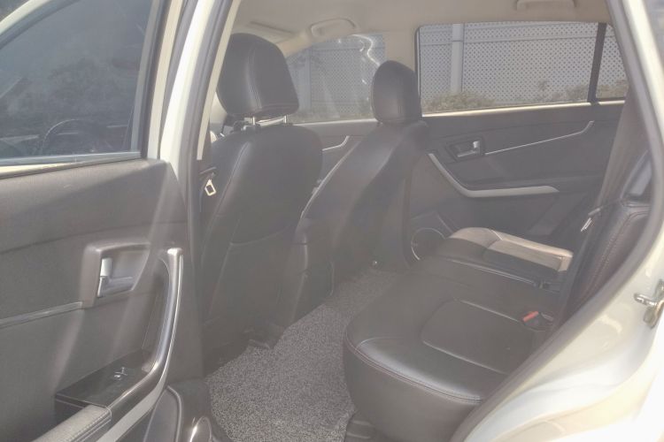 陆风X5 2016款 Plus 1.5T CVT创享版中控内饰7005