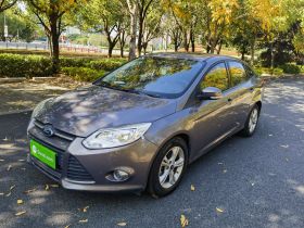 福特 福克斯 2012款 三厢 1.6L 自动风尚型