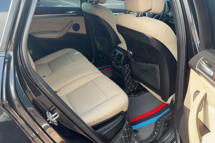 宝马X6（平行进口）中控内饰7005