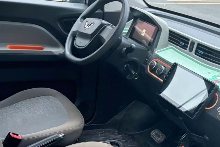 五菱汽车 宏光MINIEV 2020款 悦享款 磷酸铁锂中控内饰7002