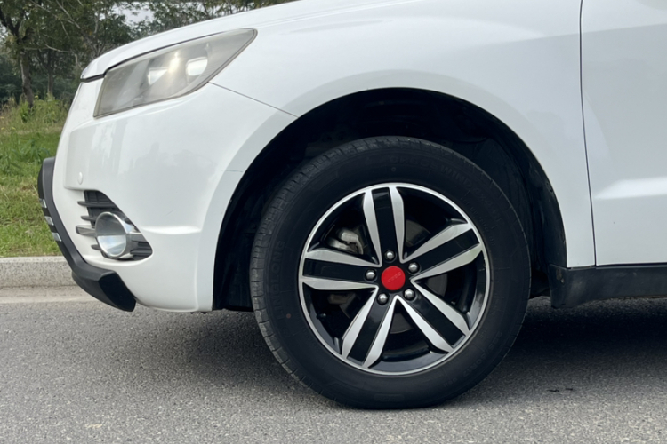 吉利汽车 吉利GX7 2015款 经典版 1.8L 手动精英型 国V中控内饰7003