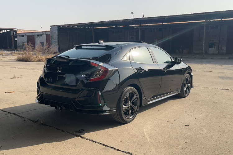 本田 思域 2021款 HATCHBACK 220TURBO CVT潮酷控车身外观6003