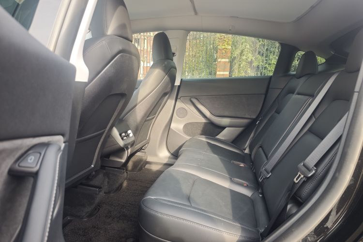 特斯拉 Model Y 2023款 后轮驱动版中控内饰7002