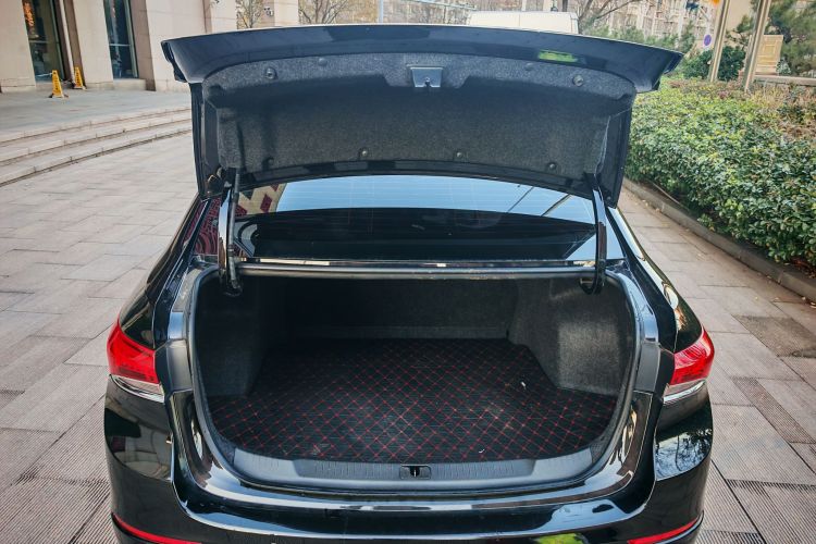 别克 英朗 2018款 15T 双离合进取型 国V局部细节23