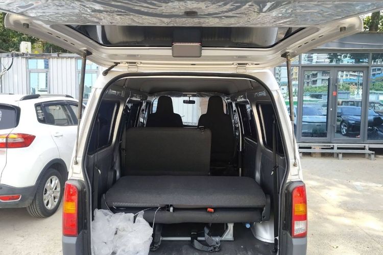 五菱汽车 五菱之光 2023款 1.5L 实用型 5/7座中控内饰7004