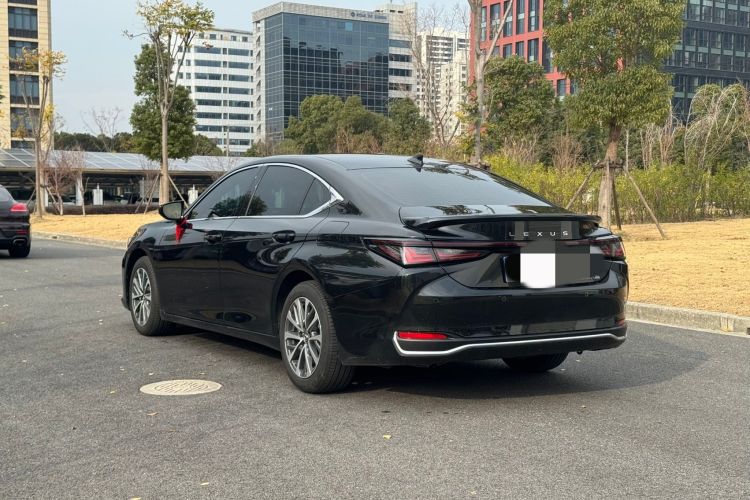 雷克萨斯ES 2025款 300h 臻享版车身外观6004