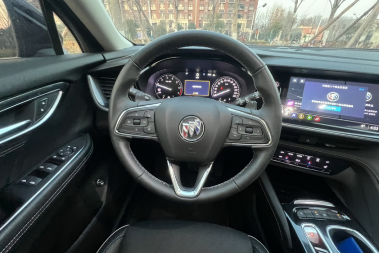 别克 2023款 昂科威Plus 652T 五座豪华型中控内饰7006