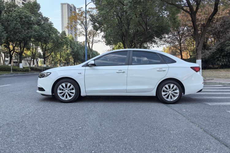 别克 英朗 2021款 改款 典范 1.5L 自动精英型车身外观6002