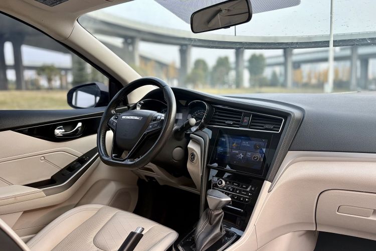 启辰D60 2018款 1.6L CVT智联豪华版中控内饰7003
