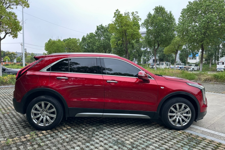 凯迪拉克XT4 2022款 28T 两驱豪华型车身外观6004