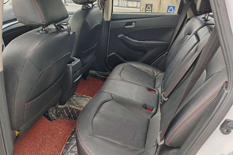 启辰T70 2015款 2.0L CVT睿趣版中控内饰7001