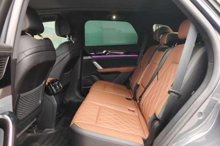 比亚迪 唐新能源 2023款 DM-i 冠军版 112KM 尊荣型中控内饰7002