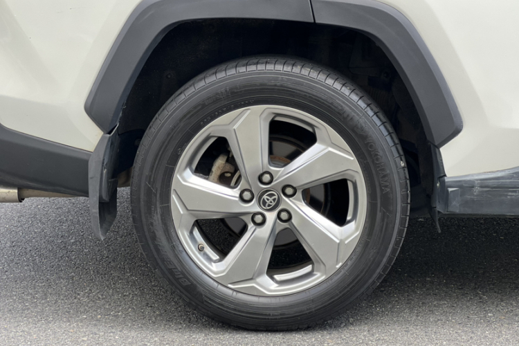 丰田 RAV4荣放 2020款 2.0L CVT两驱风尚版车身外观6013