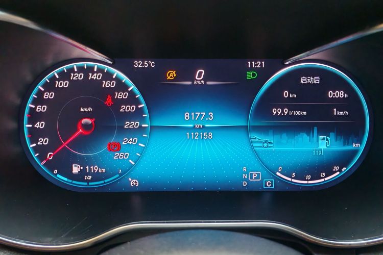 奔驰C级 2020款 改款 C 200 L 时尚型运动版中控内饰15