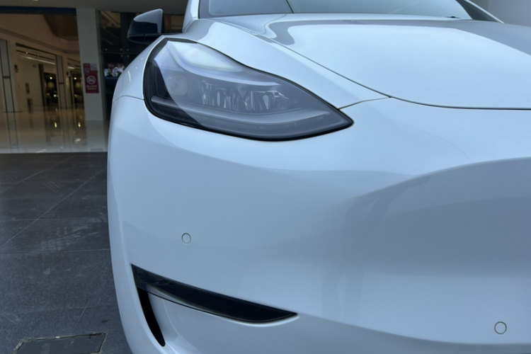 特斯拉 Model Y 2021款 Performance高性能全轮驱动版局部细节9002