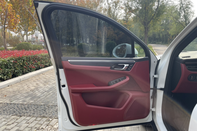 保时捷 2018款 Macan 2.0T中控内饰7007