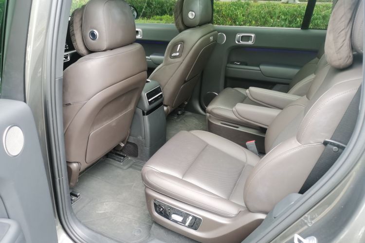 理想汽车 理想L9 2022款 Max中控内饰7004