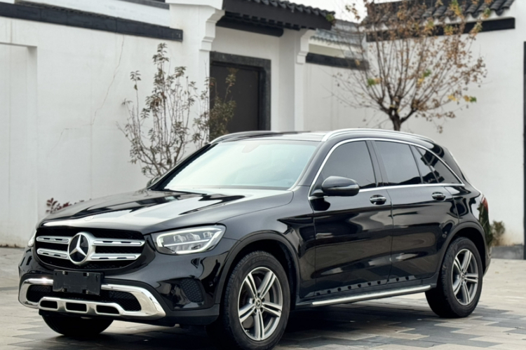 奔驰GLC 2021款 GLC 260 L 4MATIC 动感型车身外观1