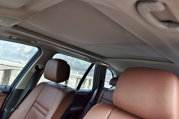 宝马X5(进口) 2013款 xDrive35i 领先型局部细节22