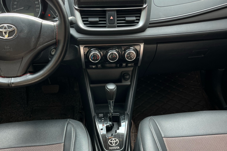 丰田 YARiS L 致享 2020款 1.5L CVT领先版中控内饰7008