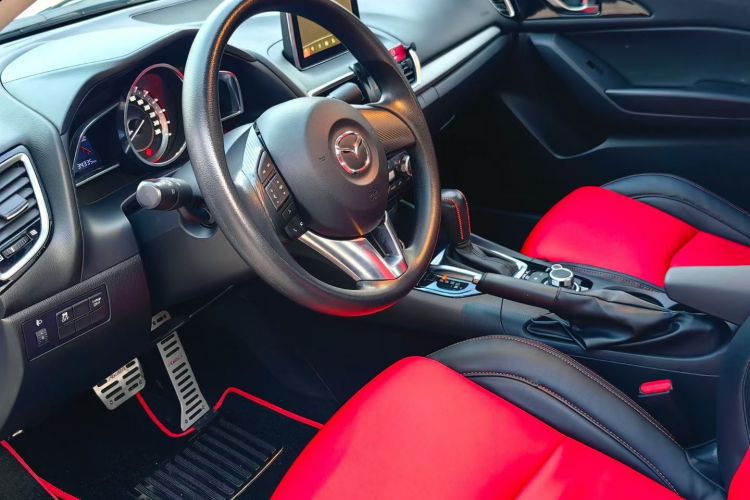 马自达3 昂克赛拉 2016款 三厢 1.5L 自动豪华型中控内饰7001