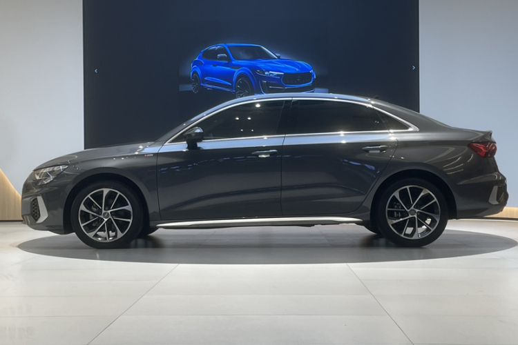 奥迪A3 2021款 A3L Limousine 35 TFSI 进取运动型车身外观6005