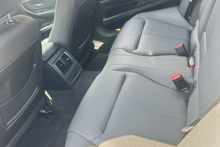 宝马3系 2017款 320Li M运动型中控内饰7003