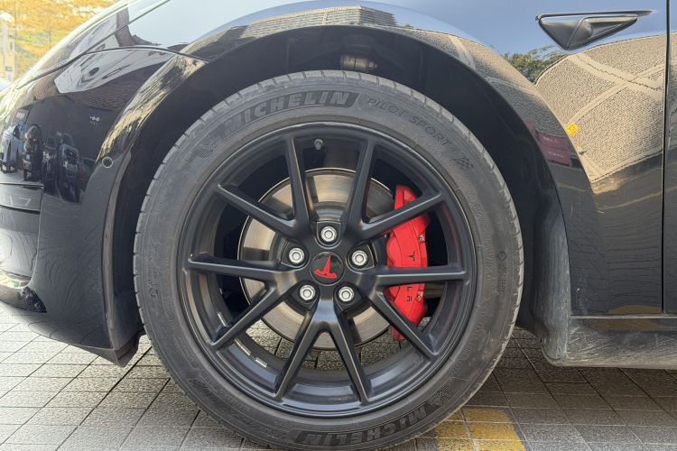 特斯拉 Model 3 2022款 后轮驱动版车身外观6007