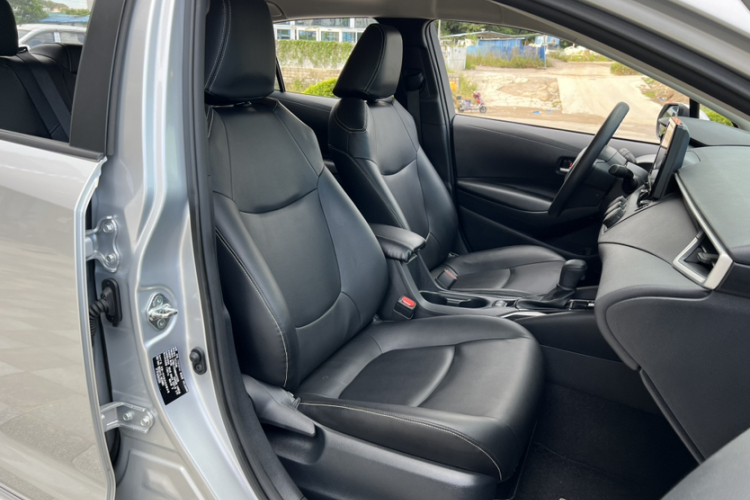 丰田 卡罗拉 2021款 TNGA 1.5L CVT先锋版中控内饰7002