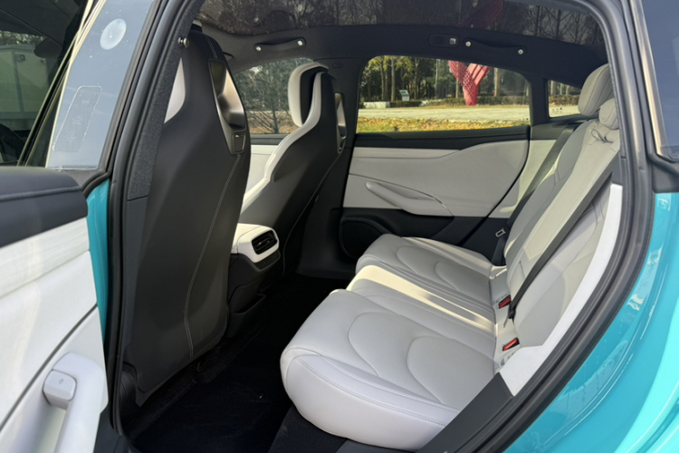 小米汽车 小米SU7 2024款 后驱长续航智驾版车身外观6008