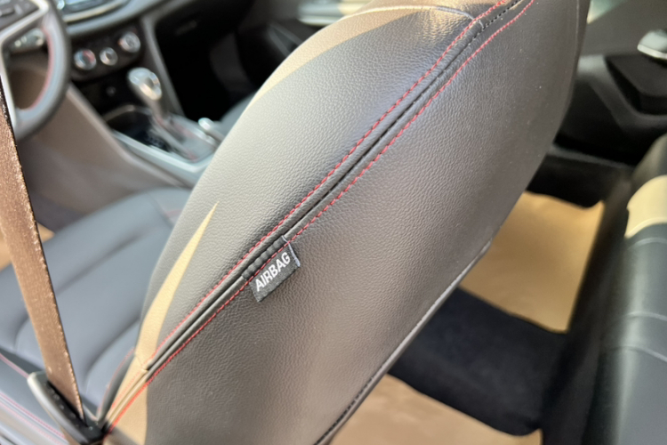 雪佛兰 科鲁泽 2019款 Redline 320T 双离合爽快版 国VI局部细节9009