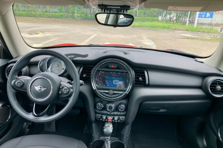 MINI 2016款 1.2T ONE 先锋派局部细节16