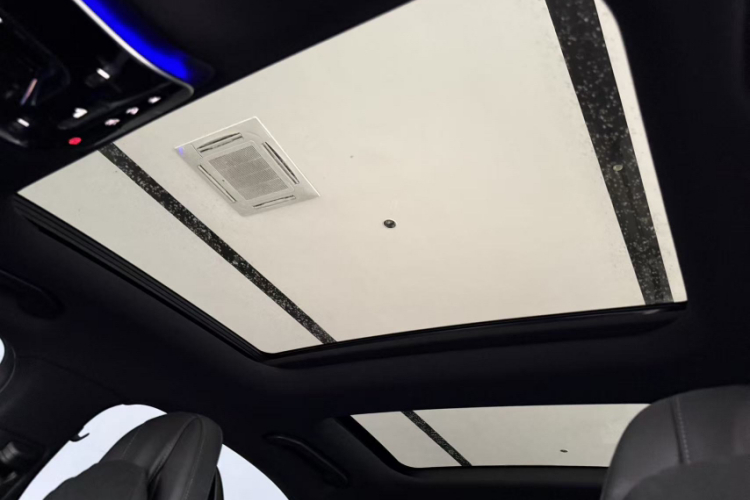 奔驰C级 2025款 C 260 L 皓夜运动版局部细节22