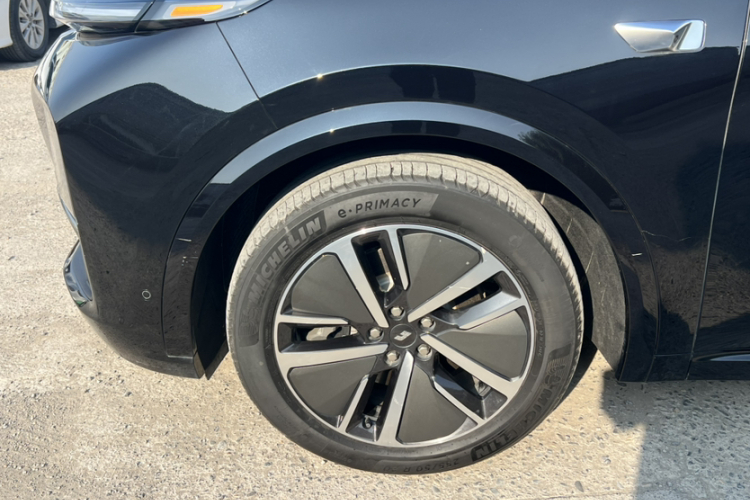 理想汽车 理想L8 2024款 Pro车身外观6002