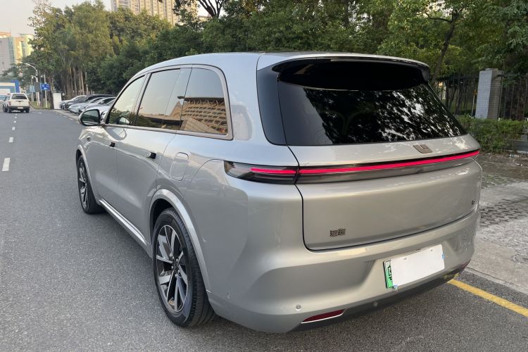 理想汽车 理想L8 2023款 Max车身外观6006