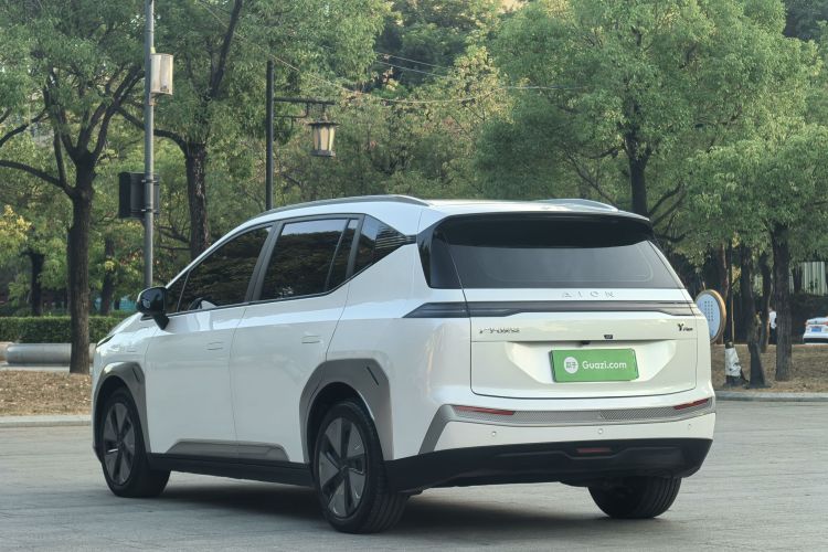 埃安 AION Y 2023款 Plus 610 乐享版车身外观6003