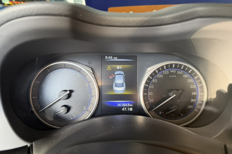 英菲尼迪Q50L 2016款 2.0T 舒适版中控内饰15