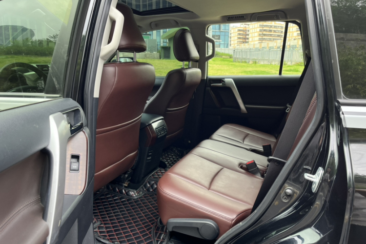 丰田 普拉多（平行进口）中控内饰7007