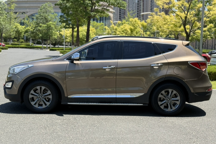 现代 胜达 2013款 2.4L 自动两驱智能型车身外观6002