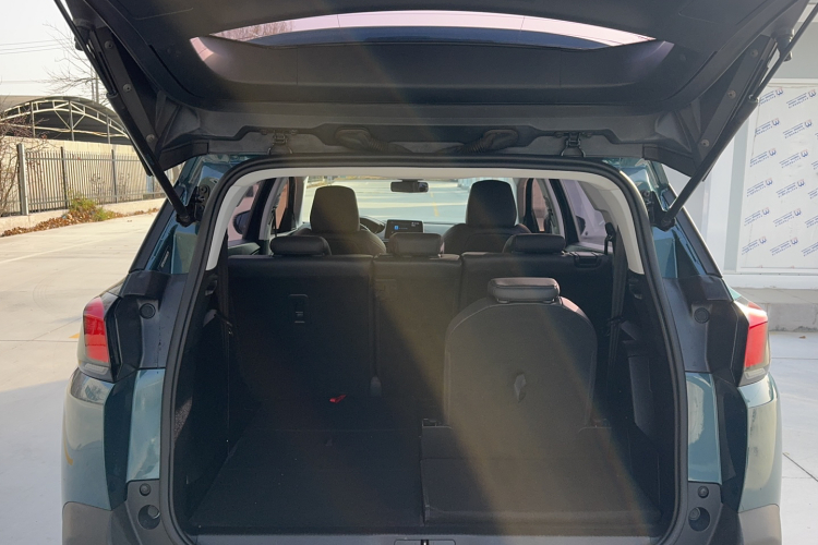 标致5008 2017款 350THP 7座精英版局部细节23