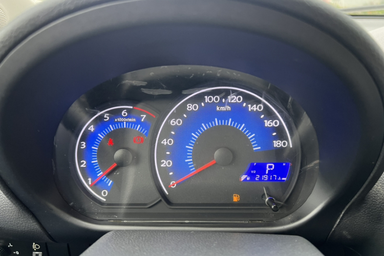 吉利汽车 熊猫经典 2015款 1.5L 自动酷趣版中控内饰15