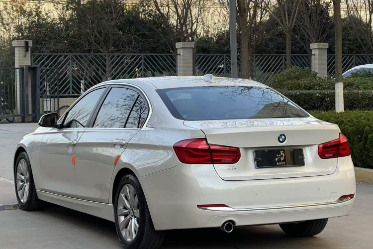 宝马3系 2017款 318Li 时尚型车身外观6004